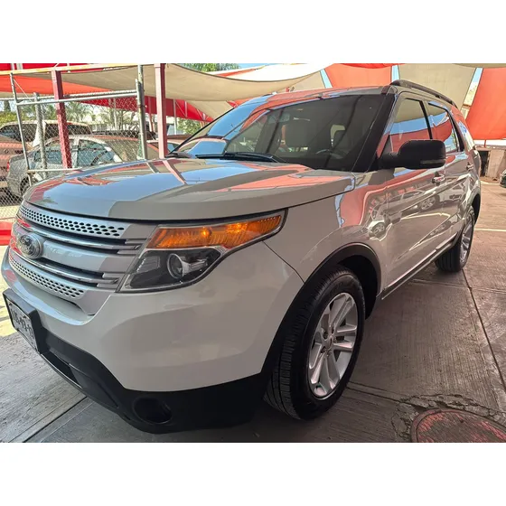 Ford Explorer 4.0 Limited V6 Sync 4x2 Mt