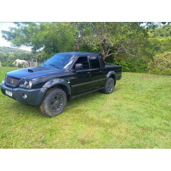 Mitsubishi L200 2.5 Sport Hpe Cab. Dupla 4x4 Aut. 4p