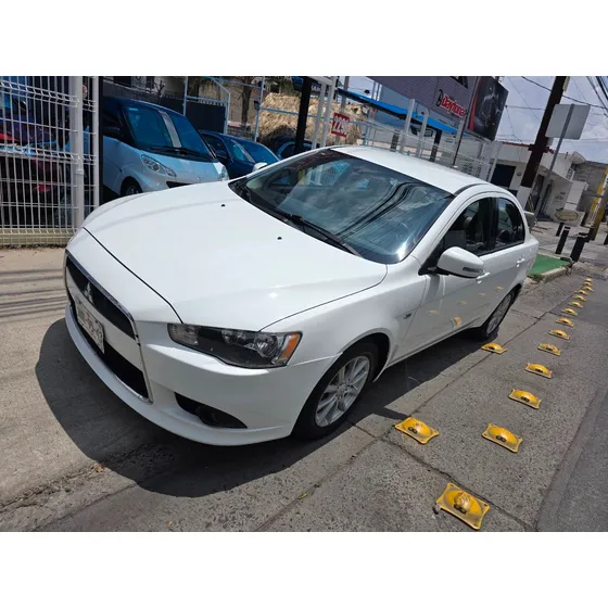 Mitsubishi Lancer 2.0 Es Cvt Mt