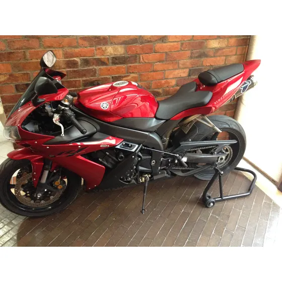 Yamaha R1