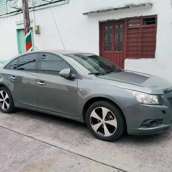 Chevrolet Cruze 2011 1.8 Nikel At