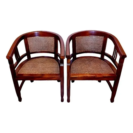 Sillones Redondeados Estilo Coloniales Con Junco De Teca