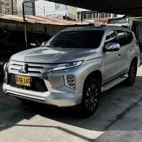 Mitsubishi Montero Sport 2023 2.5