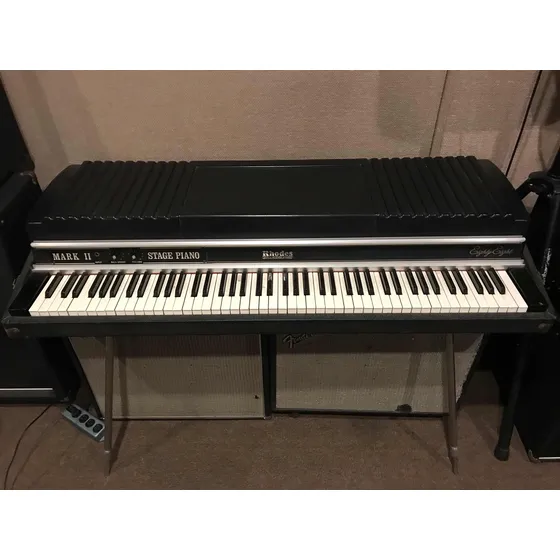 Piano Rhodes - Mark Ii Stage Piano - 88 Teclas
