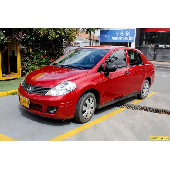 Nissan Tiida 1.8 Sedan Mt