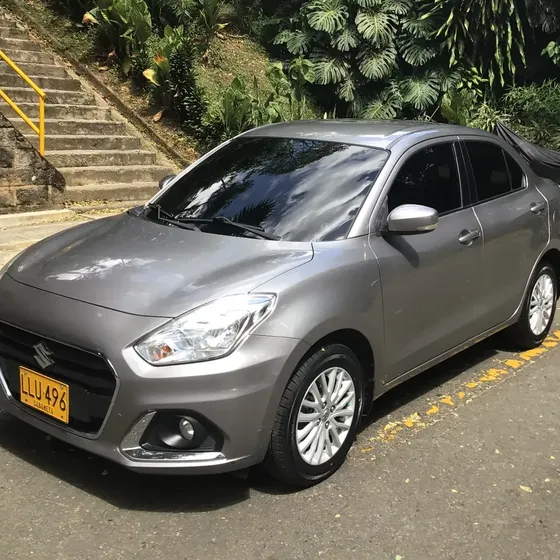 Suzuki Swift 2023 1.2 Dzire At