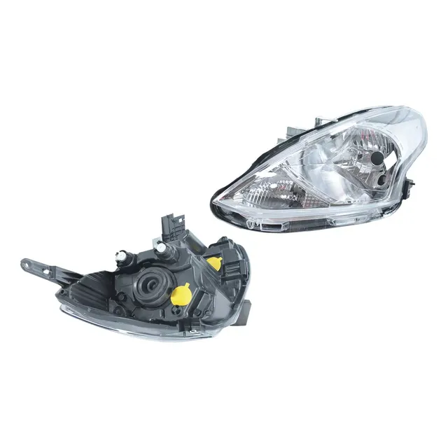 Juego De Farolas Para Nissan Versa 2015 - 2017