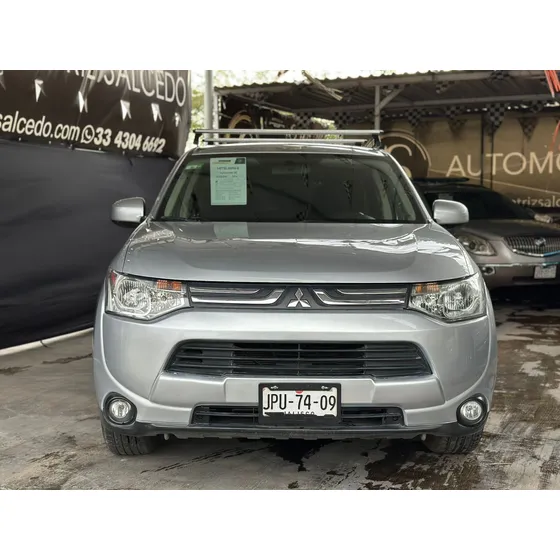 Mitsubishi Outlander 2.4 Se L4/ At