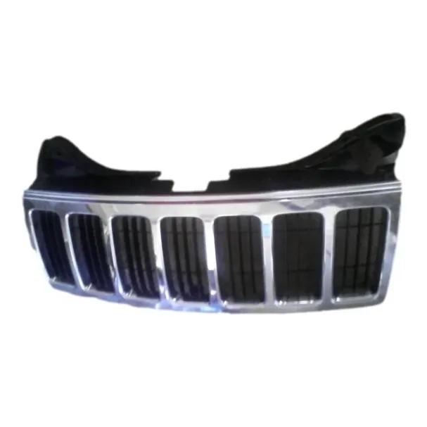 Parrilla Original Jeep Gran Cherokee 05-08 Usada Con Detalle