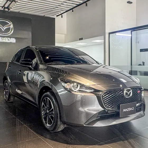 Mazda 2 2027 2.0 Carbon Edition