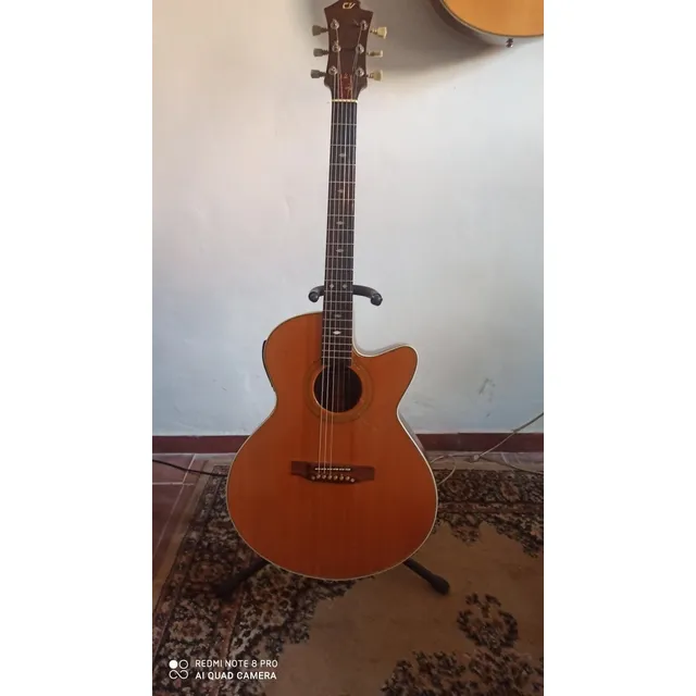 Guitarra Electroacústica Luthier Cedres- Vargas.