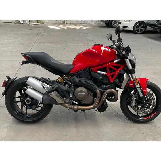 Ducati Monster 1200s