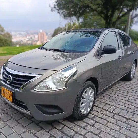 Nissan Versa 2021 1.6 Drive At