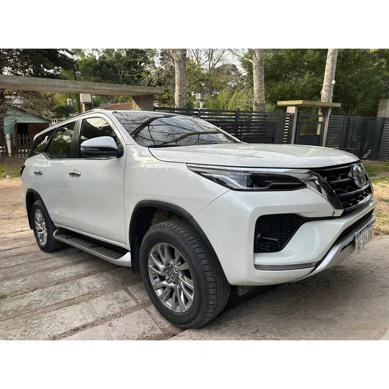 Toyota Hilux Sw4 2.8 Srx 204cv At 4x4