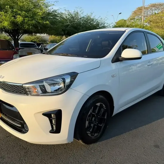 Kia Soluto 2024 1.4 Emotion Aut