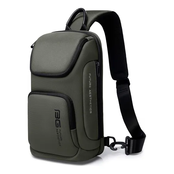 Mochila Pechera Bange, The Sling Bag Con Multiples Bolsillos Color Verde Oscuro