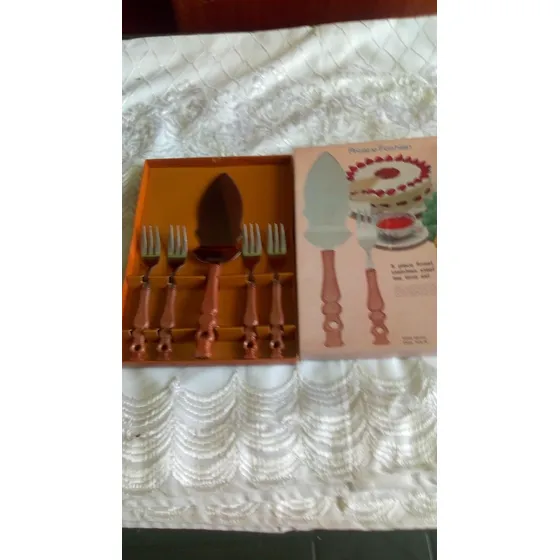 Estuche Juego De Tenedores Y Paleta Para Torta .nuevo