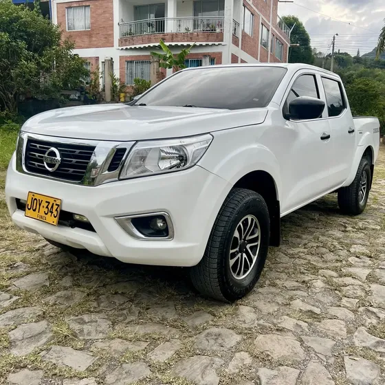 Nissan Frontier 2021 2.5l Asl Diésel