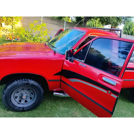 Toyota Hilux 2000