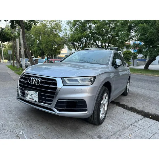Audi Q5 2.0 L T Elite Dsg