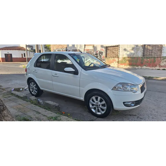 Fiat Palio 1.6 Essence