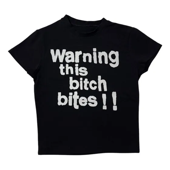 Remera Baby Tee Crop Top Estampada Warning This Bitch Bites