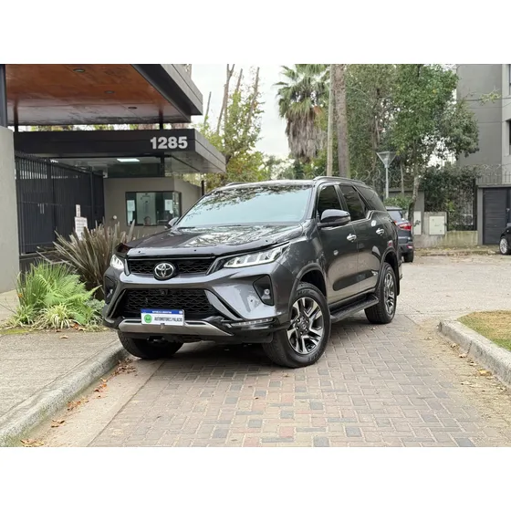 Toyota Hilux Sw4 2.8 Tdi Diamante Ii 4x4 7as 6at