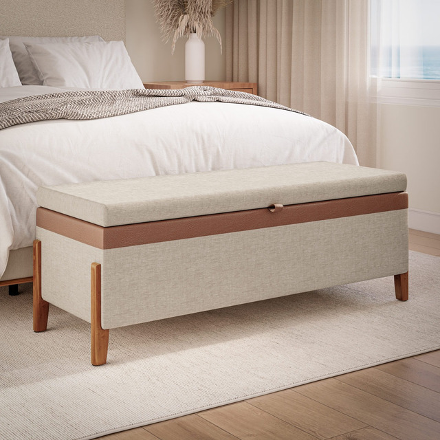 Recamier Baú Atenas 120cm Organizador C/ Pés Em Madeira Recamier Baú Atenas 120cm Organizador C/ Pés Em Madeira