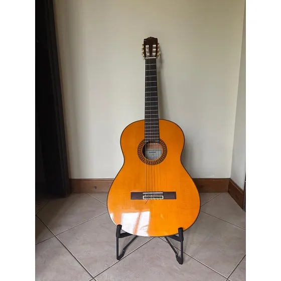 Yamaha C80 Guitarra Acústica Brillante