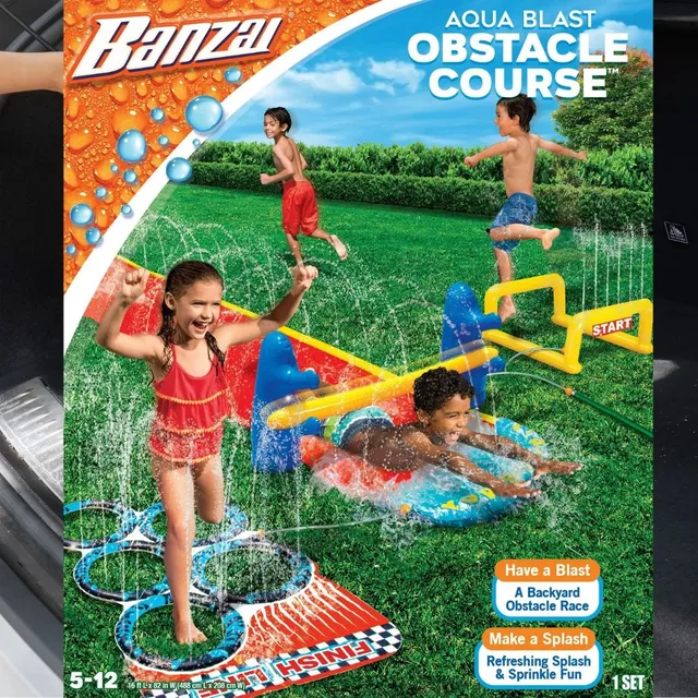 Carrera De Obstaculos Explosion De Agua Para Deslizarse