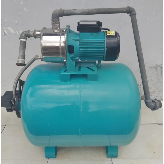 Bomba De Agua Con Sistema Hidroneumático Precargado  1.3 Hp