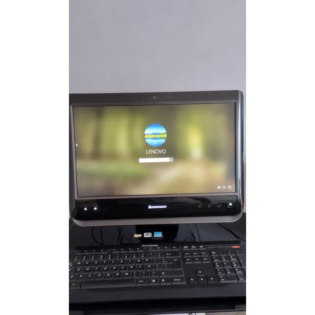 Pc All In One Lenovo Usada Con Teclado Y Mouse Leer Descripc Negro