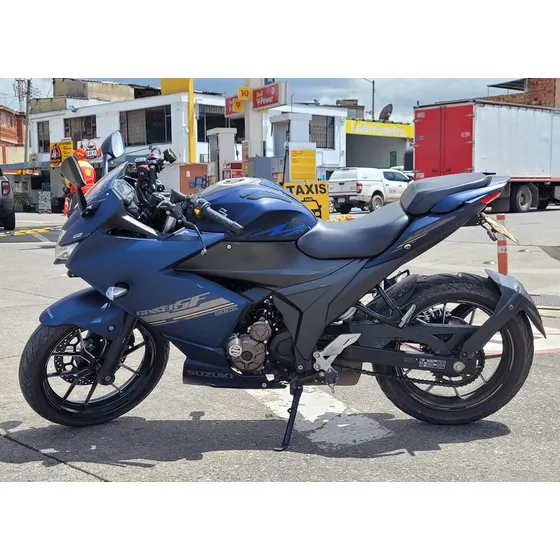 Suzuki Gixxer Sf 250 Deportiva