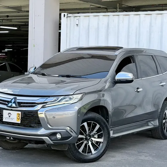 Mitsubishi Montero Sport 2020 2.5 Diesel Gls 4x4 7 Pasajeros (financiamiento) 1 Dueño