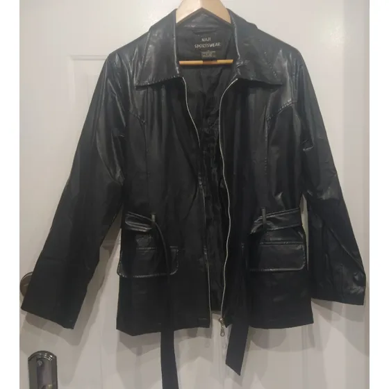 Chaqueta De Cuerina Negra De Dama Talla M, Usada