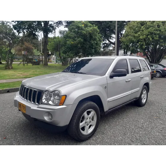 Jeep Grand Cherokee Limited 4x4 V8 Niv 2