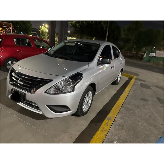 Nissan V-drive 1.6 Mt A/c Audio