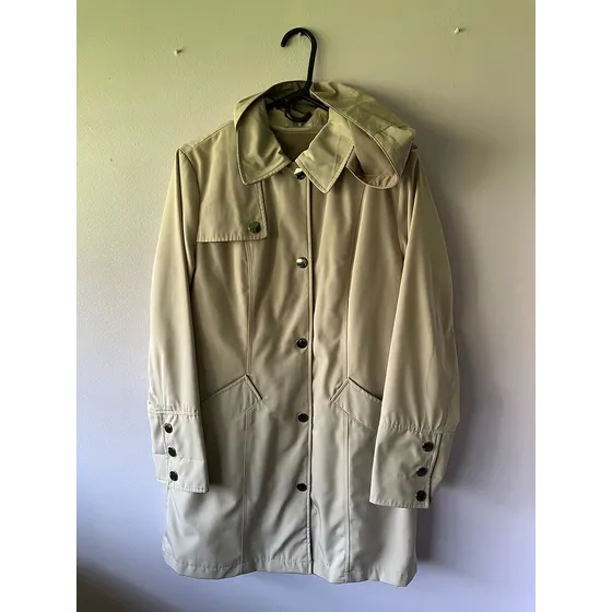 Chaqueta Sobretodo Nautica Con Capucha De Dama Talla M