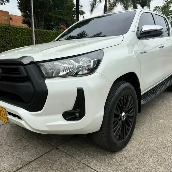 Toyota Hilux 2021 2.4l