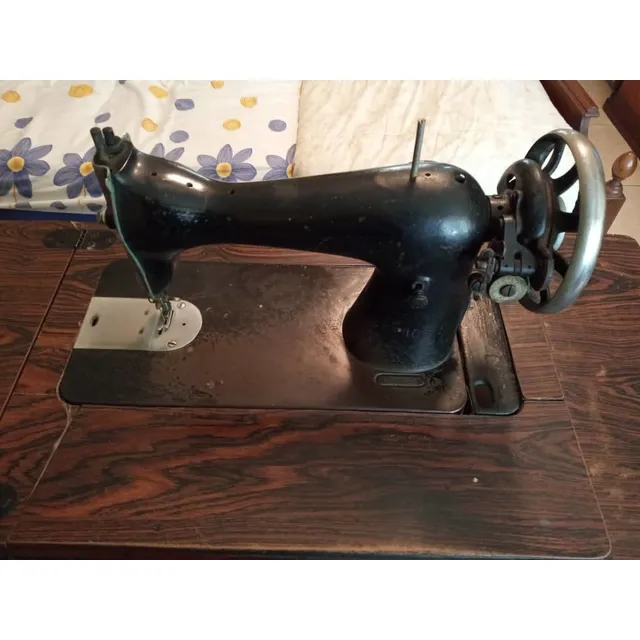 Maquina De Coser Singer