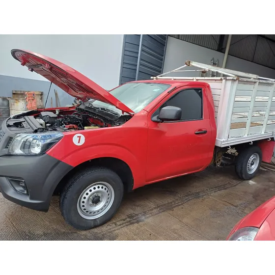 Nissan Np300 2.5 Estacas Dh Mt