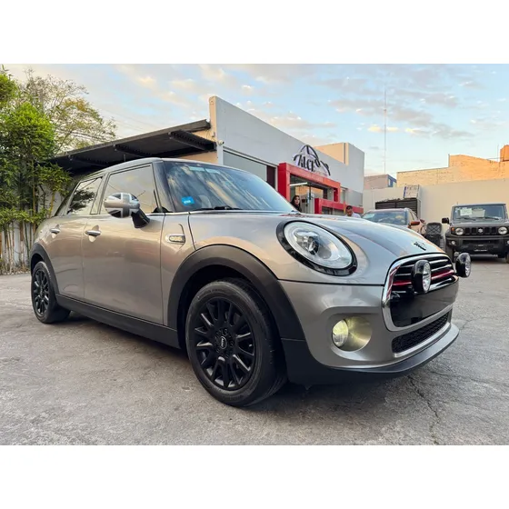 Mini Cooper 1.5 Chili At