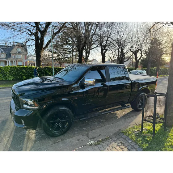 Ram 1500 5.7 Laramie Atx V8