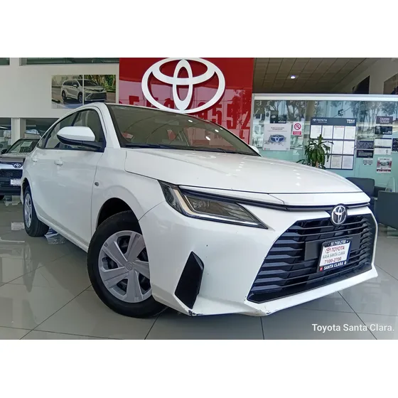 Toyota Yaris 1.5 Base Sedan At