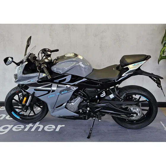 Cfmoto 300 Sr 2025 0km C/prend.tarj