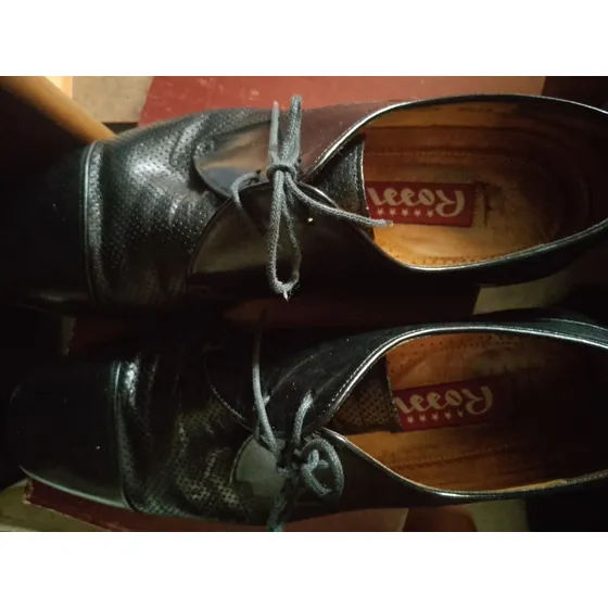 Zapatos Usados De Cuero Negro Talla 40