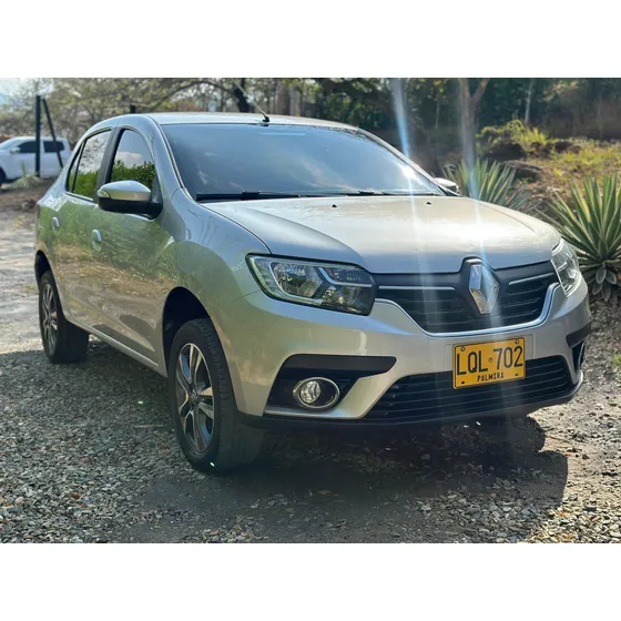 Renault Logan 1.6 Privilege / Intens