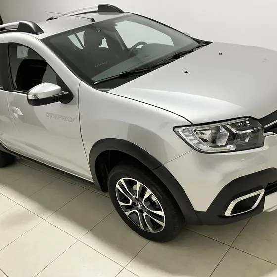 Renault Stepway 2025 1.6 Intens