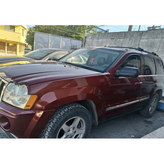 Jeep Grand Cherokee Limited V8 Power Tech 4x2 At