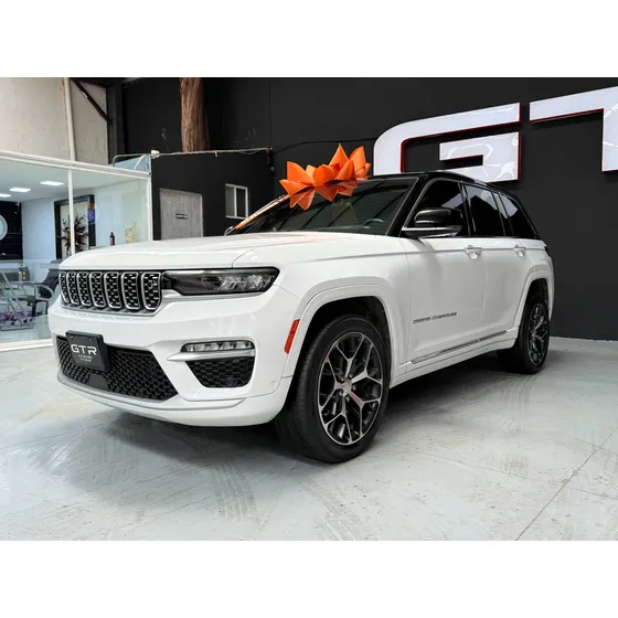 Jeep Grand Cherokee Summit